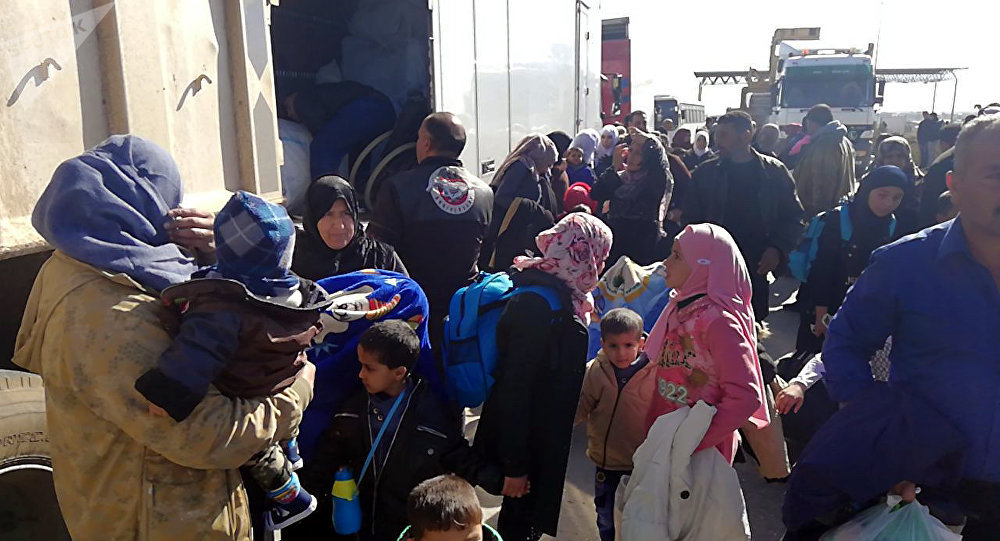 عودة أكثر من 700 لاجئ سوري