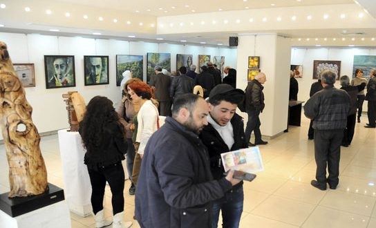 سورية تستحق الحياة.. معرض تشكيلي لـ 29 فناناً