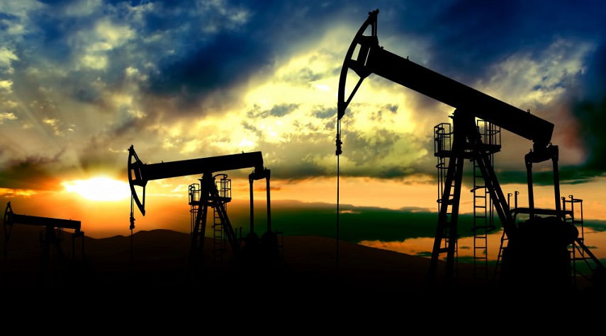 ما الذي يعنيه وصول سعر برميل النفط لـ100 دولار بالنسبة للاقتصاد العالمي