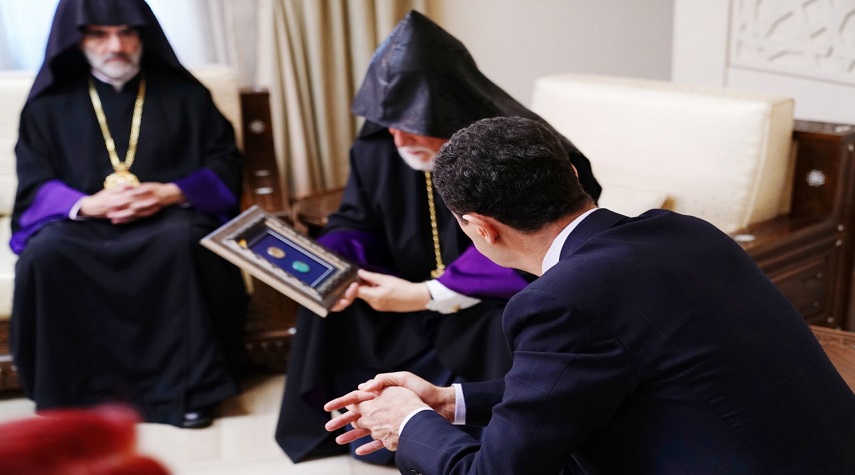 الرئيس الأسد يستقبل راعي الكنيسة الأرمنية