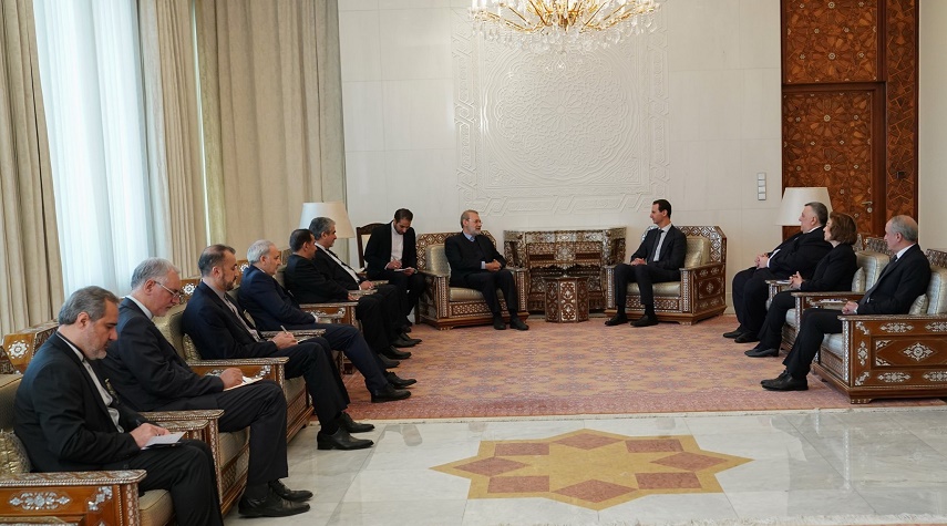 الرئيس الأسد يستقبل وفد للبرلمان الإيراني برئاسة لاريجاني
