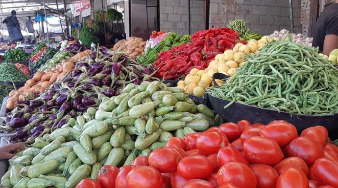 محافظة دمشق تقترح تسعير خضار سوق الهال يومياً