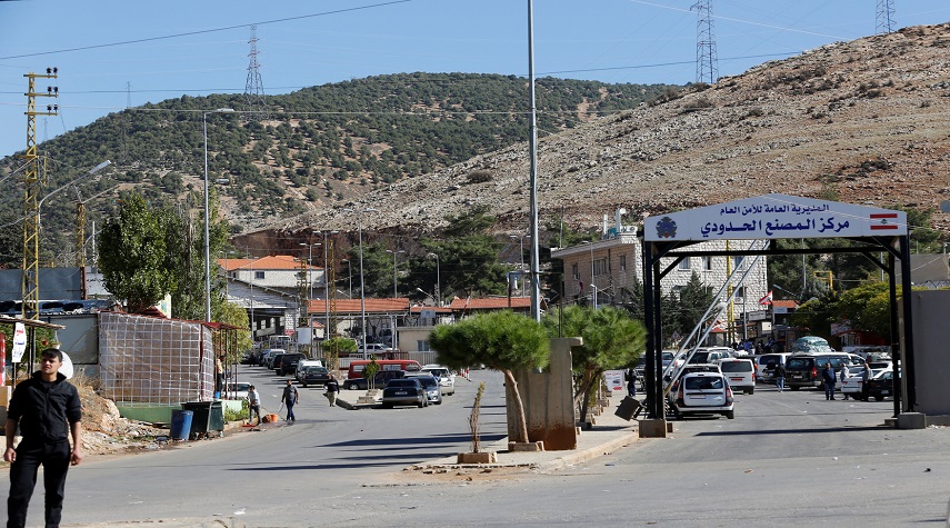 لبنان: فتح الحدود البرية مع سورية
