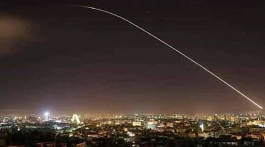 الدفاعات الجوية تتصدى لعدوان صهيوني جنوب دمشق