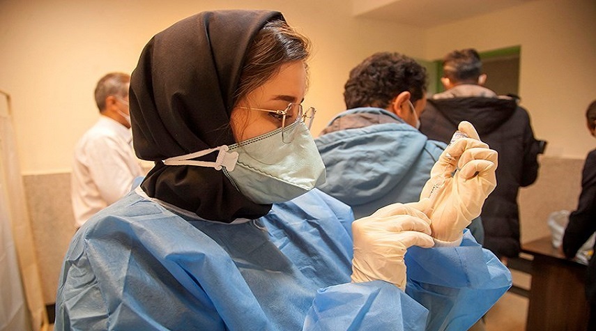 انطلاق حملة التطعيم ضد كورونا في مختلف المدن الإيرانية