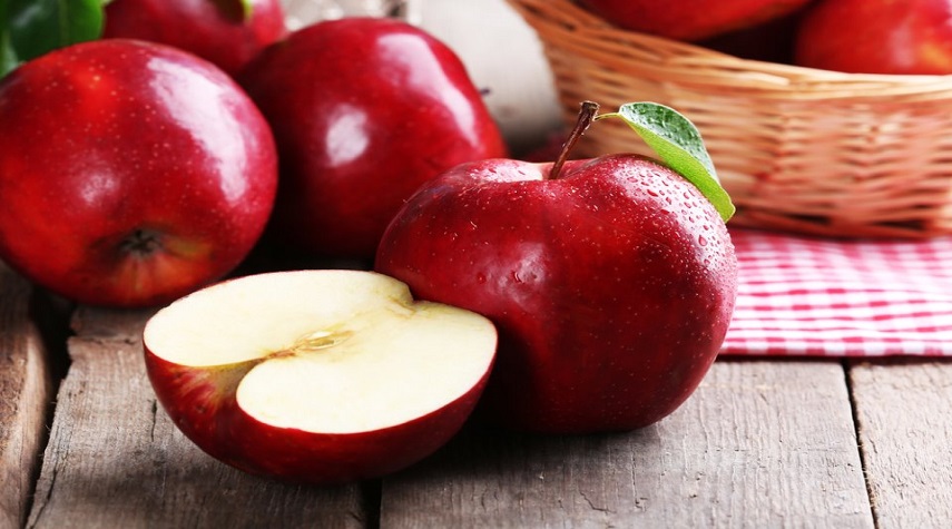 فاكهة شائعة تعمل على تخفيض نسبة السكر في الدم