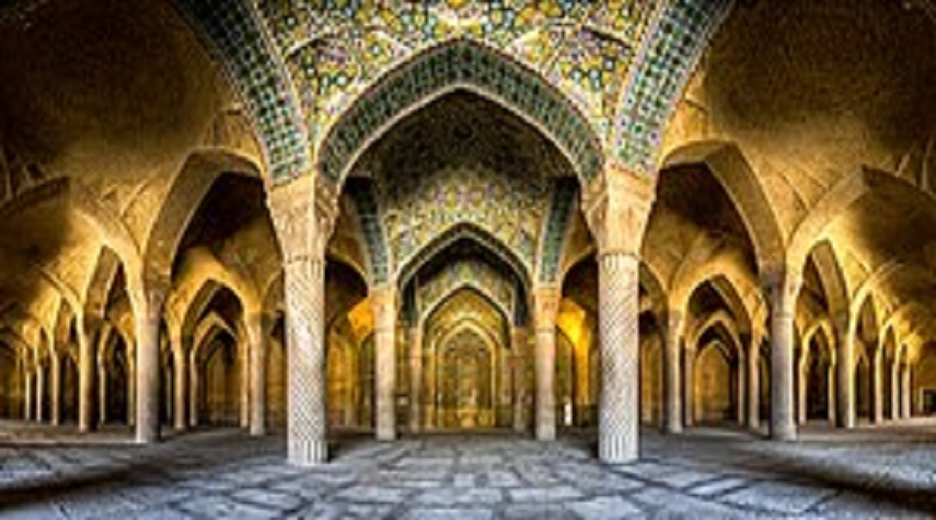 مسجد "وكيل" نموذج باهر من الفنون والعمارة الإيرانية