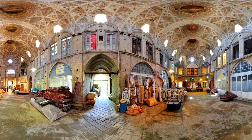 "بازار أراك" الإيراني تراث ذو هندسة متماثلة