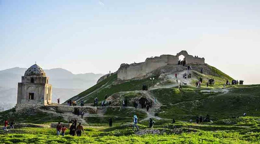 قلعة التنين جنوب إيران قيمة تاريخية وحصن شاهق