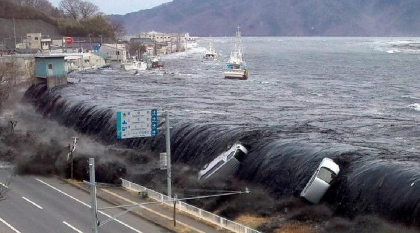 تحذير من تسونامي على سواحل اليابان والولايات المتحدة