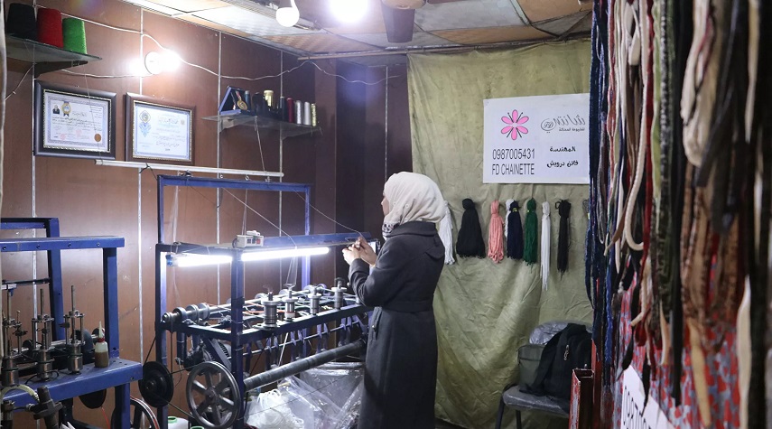 مهندسة سورية تحول مشروع تخرجها إلى مصنع صغير