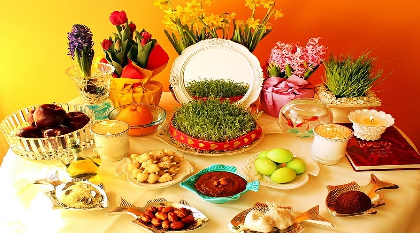 الإيرانيون يستعدون للاحتفال بعيد النوروز "بالسينات السبع"