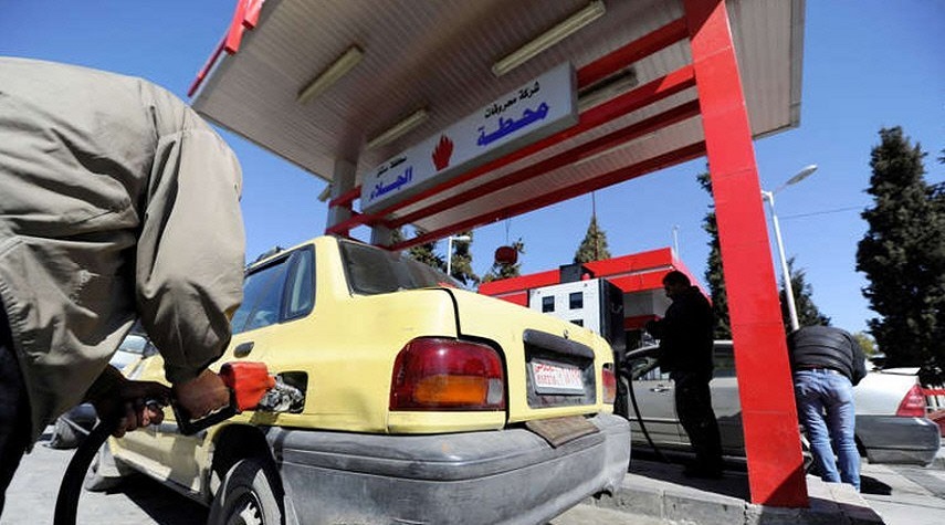 وزير النفط: انفراج جزئي في أزمة البنزين