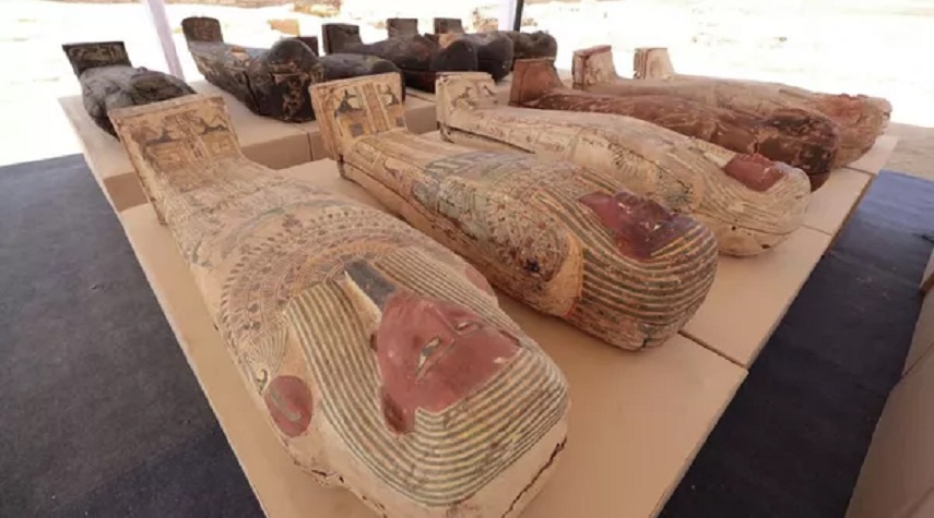 بالصور.. مصر تكشف عن أول وأكبر خبيئة تماثيل برونزية في سقارة‬