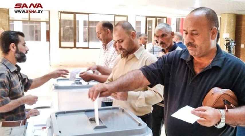 بدء انتخابات مجالس الإدارة المحلية في 7348 مركزاً انتخابياً