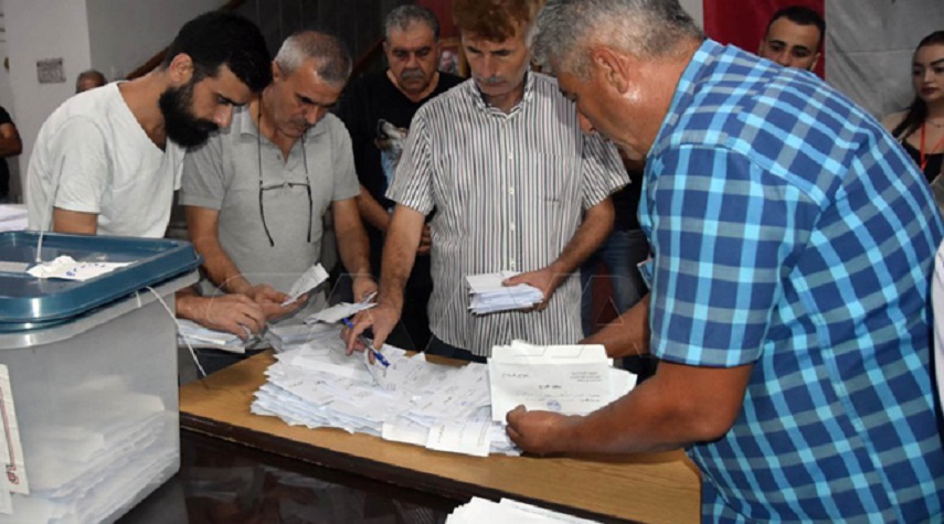 إعادة انتخابات مجالس الإدارة المحلية في مركزين انتخابيين بحماة وطرطوس
