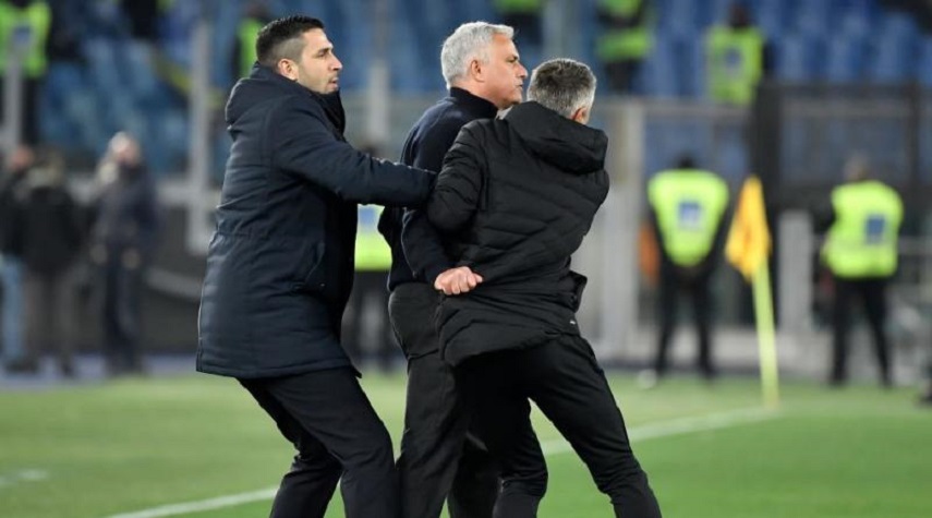 رابطة الدوري الإيطالي تعاقب مورينيو وساري