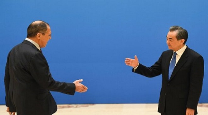 وزيرا الخارجية الروسي والصيني: السياسات الأمريكية الخارجية استفزازية ومدمرة