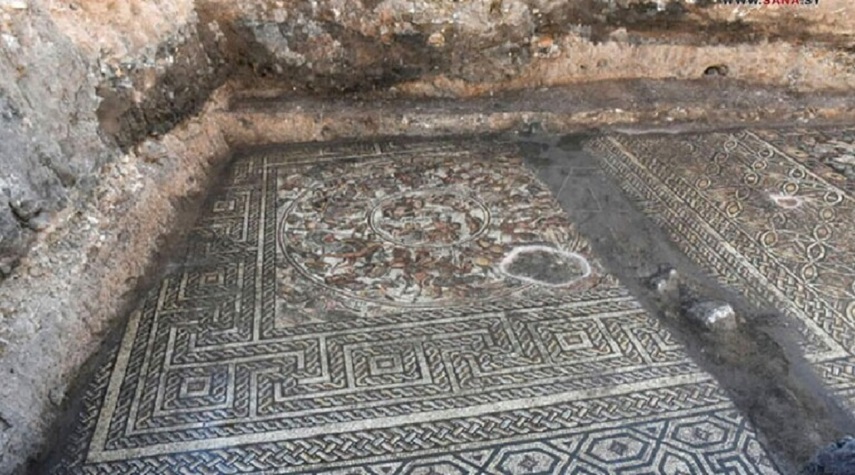 اكتشاف لوحة فسيفساء أثرية نادرة في مدينة الرستن 