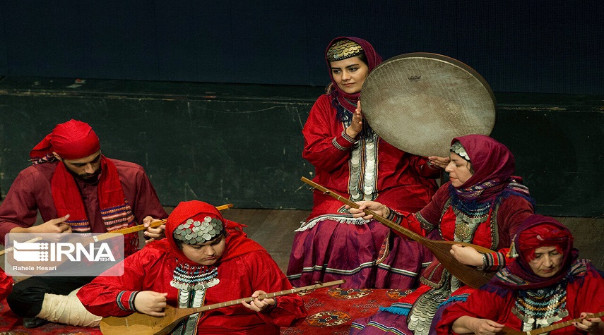 بالصور..مهرجان الموسيقى المحلية الإيرانية في كركان