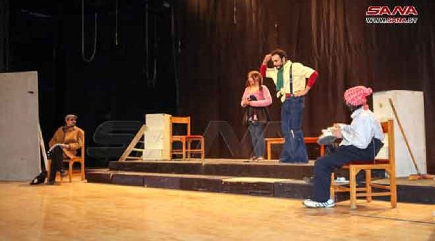 العرض المسرحي (بلااا بلااا بلاااا) على مسرح دار الأسد باللاذقية