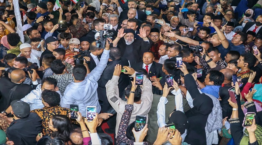 رئيسي من إندونيسيا: ظروف العالم تتغير لمصلحة المقاومة في مواجهة أعداء العالم الإسلامي