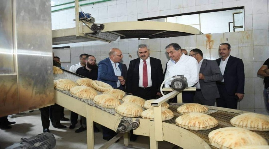 وزير التجارة الداخلية: الرغيف في حلب من أجود أنواع الخبز التمويني