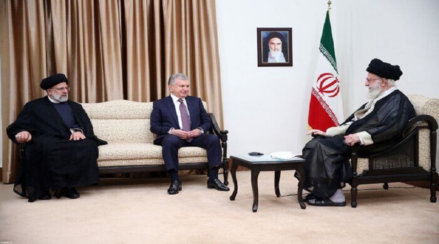 قائد الثورة الإسلامية يستقبل الرئيس الأوزبكستاني