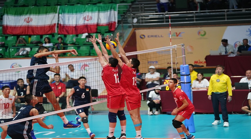 ناشئو كرة الطائرة الإيرانية ينتزعون بطولة آسيا 