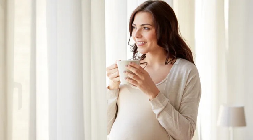 الشاي أثناء الحمل.. هل يؤثر في المرأة الحامل؟ وما تأثير إضافة الحليب؟