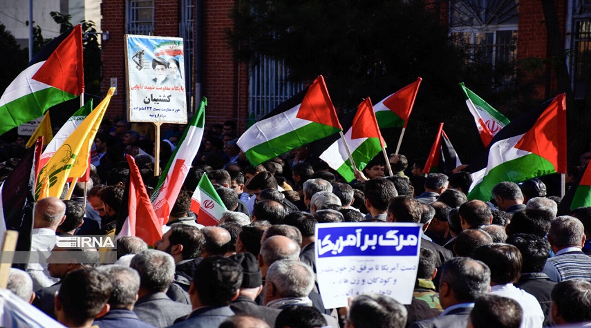 بالصور .. مسيرات جماهيرية حاشدة دعماً للفلسطينيين في المدن الإيرانية