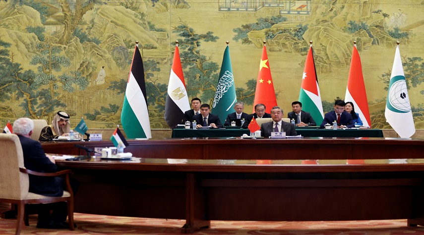 الصين تبحث الوضع بغزة مع وزراء دول عربية وإسلامية
