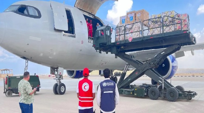 وصول 5 طائرات إلى مطار العريش تحمل مساعدات إنسانية لسكان غزة