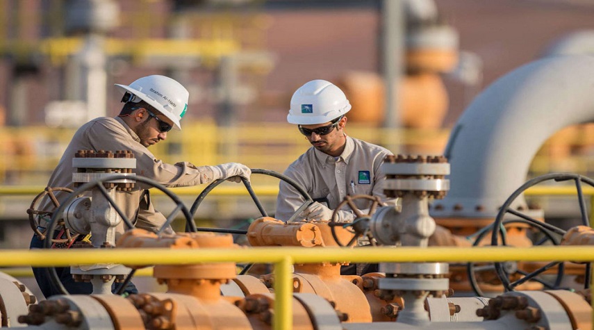 السعودية تعلن عن قرار غير متوقع في سوق النفط