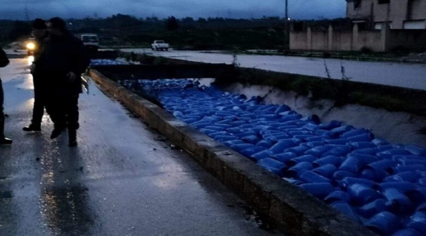 الأمطار تتسبب بغرق أسطوانات الغاز في اللاذقية.. واستنفار للجهات العامة