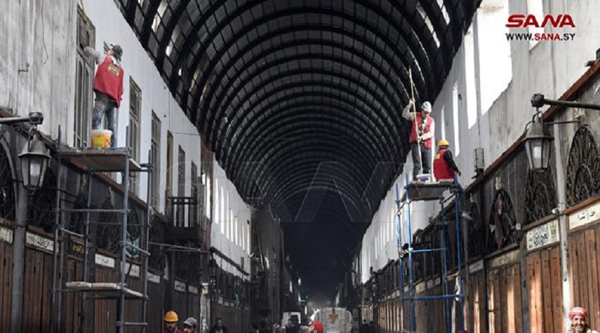 "إعادة الألق للمدينة القديمة".. حملة لتنظيف وترميم الأسواق والمحاور الرئيسية بدمشق القديمة