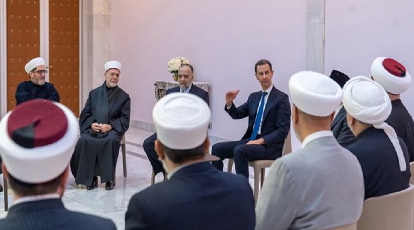 الرئيس الأسد يلتقي عدداً من كبار علماء الشام