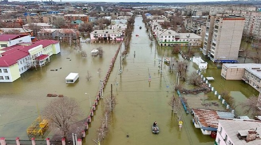 خوفاً من الفيضانات.. السلطات الروسية تدعو سكان مقاطعة "أورينبورغ" لإخلائها