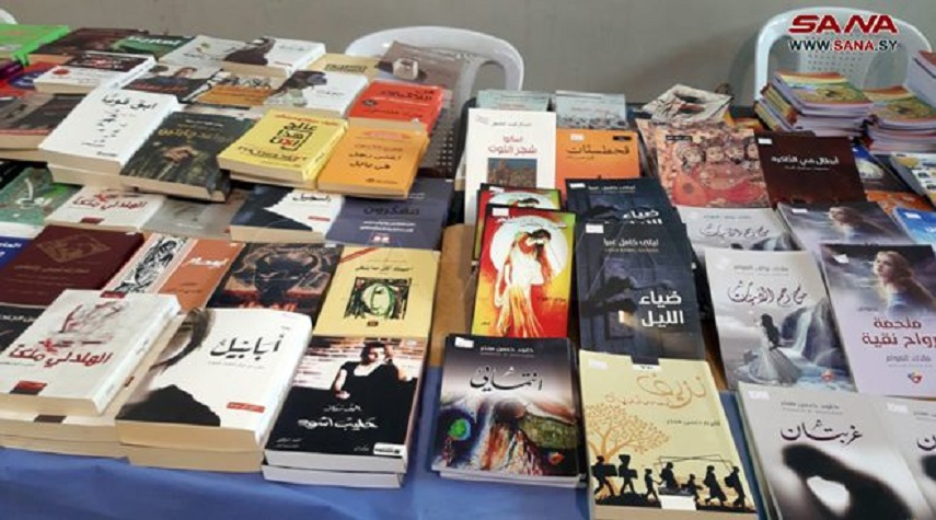 نحو 2000 عنوان منوع ضمن معرض للكتاب في مدينة صلخد بالسويداء