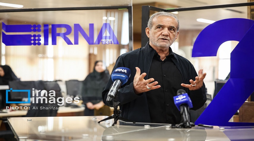 الرئيس بزشكيان: نسعى لنكون نموذجاً يحتذى به في المنطقة