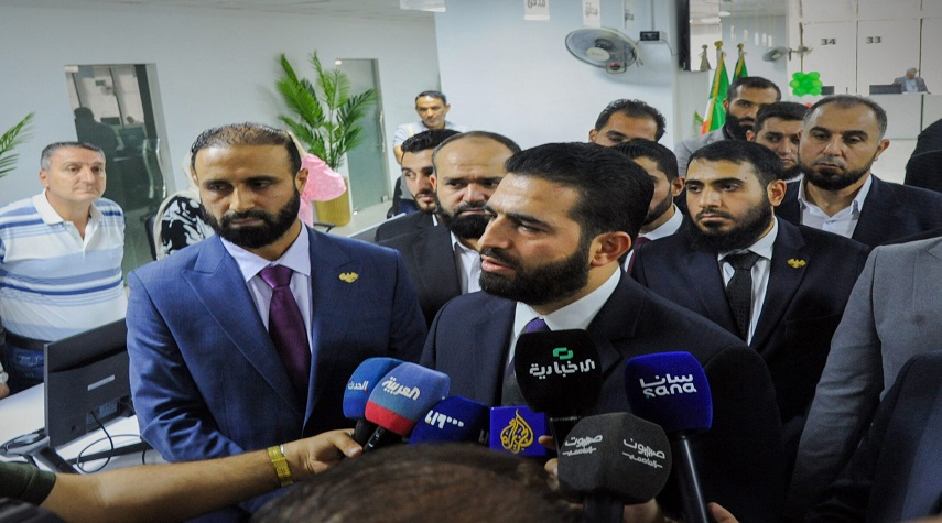 وزير الداخلية يفتتح مركز الأحوال المدنية في مجمع يلبغا بدمشق