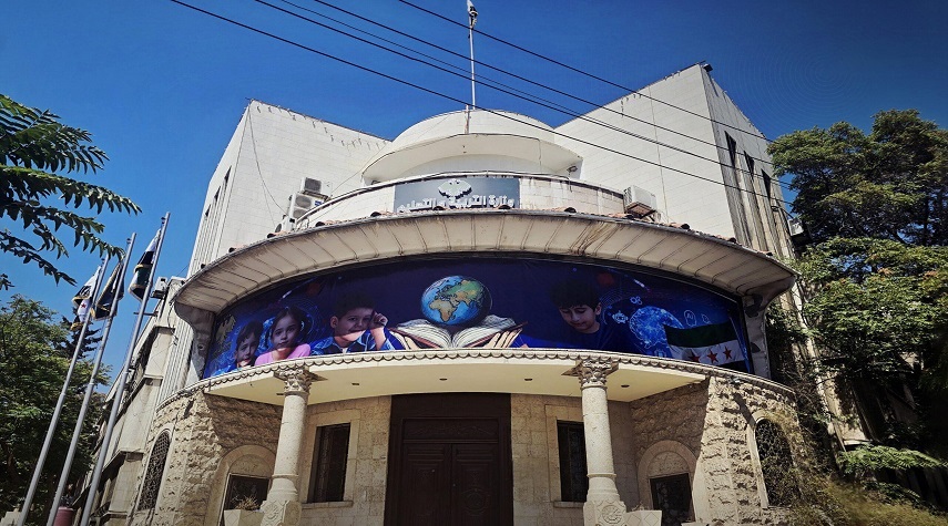 وزارة التربية والتعليم: منع ترديد أي شعار أو نشيد في المدارس حتى اعتماد النشيد الوطني