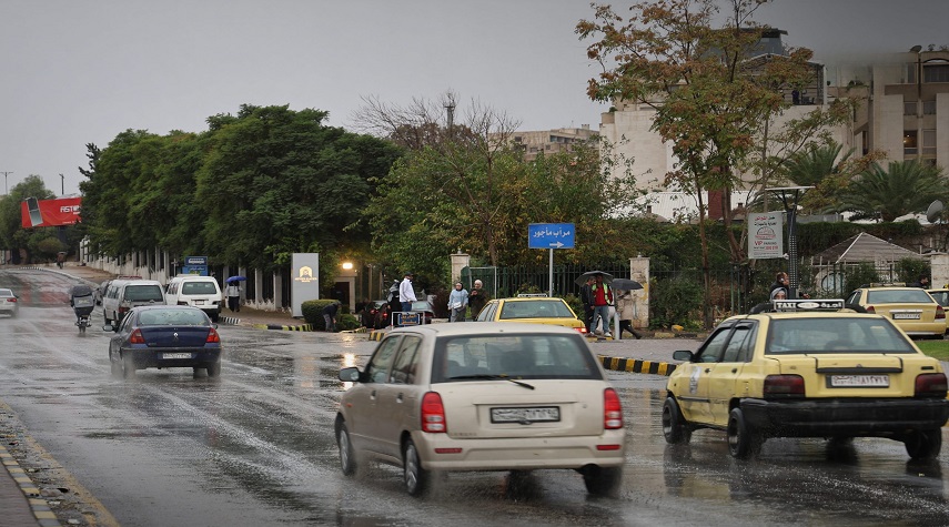 الحرارة أدنى من معدلاتها وأجواء غائمة ماطرة في عموم المناطق السورية